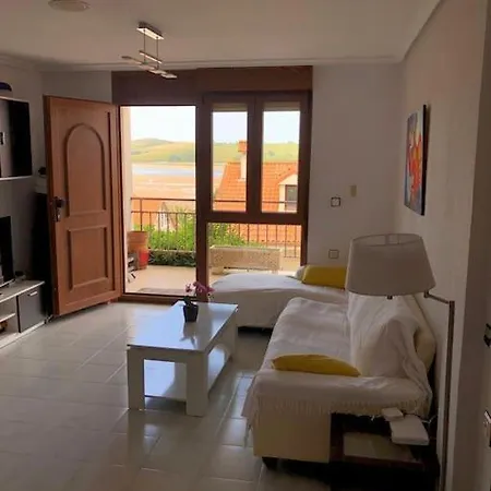Magnifico Bajo Con Jardin Al Lado De La Playa * Mogro